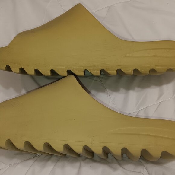 adidas Yeezy Slide Resin (2022/2024) - Picture 4 of 8